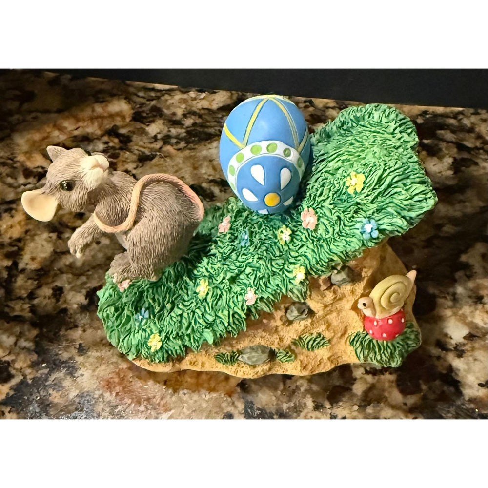 Silvestri Charming Tails Look Out Below Easter Mouse Egg Snail‎ READ